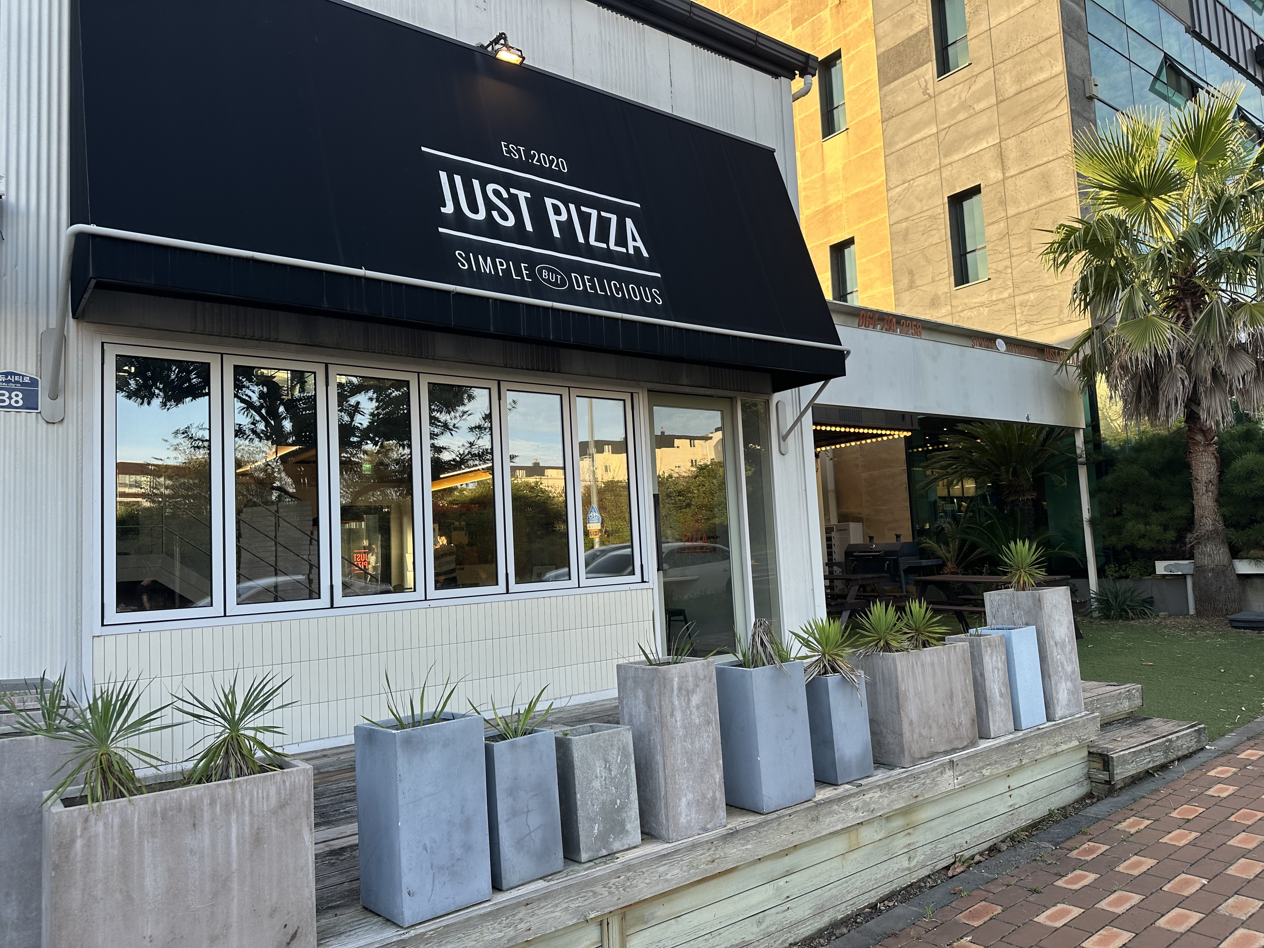 Restaurant photo 2